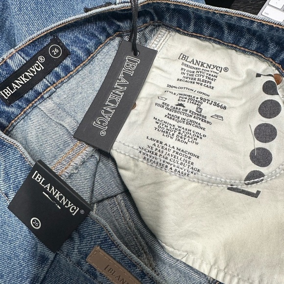 NWT BLANK NYC Denim Barrel Leg Jean in Back Up Dancer Sz 26 - Picture 13 of 14
